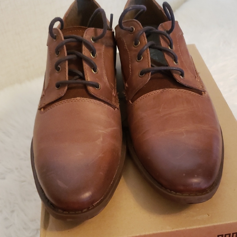 Classic Brown Leather Derby Shoes
